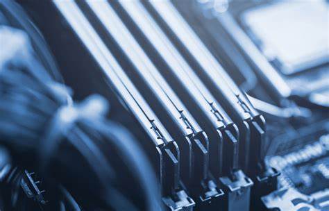 解析一种利用DDR4内存总线中间插入器(interposer)实施的WireTap攻击,如何影响Intel SGX的ECDSA密钥安全,探讨其原理、影响评估、检测与缓解措施,以及对云服务与硬件供应链的长期启示
