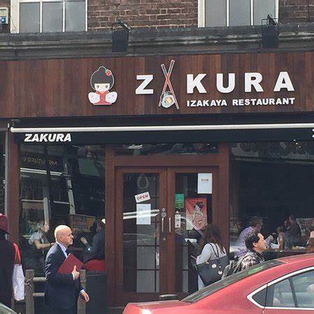 深入探访都柏林备受好评的ZAKURA IZAKAYA,体验正宗日式居酒屋的独特魅力和丰富多样的美食佳肴,感受异国风情融合当地文化的餐饮体验。

