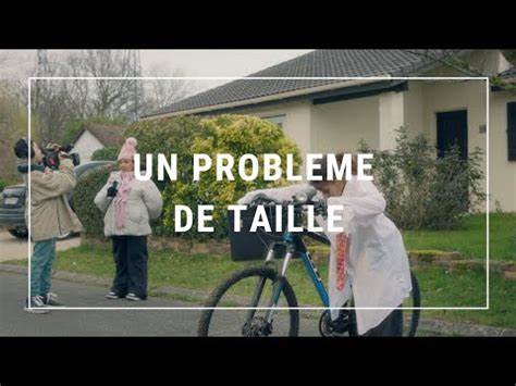 详细解析YouTube尺寸显示异常的常见原因及有效解决方法,帮助用户恢复正常观看体验并优化屏幕显示设置。
