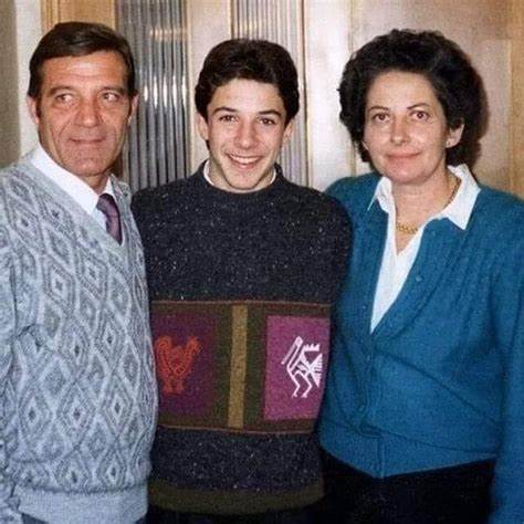 Sara Marchi作为Studio Bestetti心理咨询机构的重要心理学家,致力于为广大客户提供专业的心理健康支持和个性化的心理治疗方案,通过丰富的专业知识和细致入微的服务帮助人们提高心理健康水平,促进生活质量的提升。
