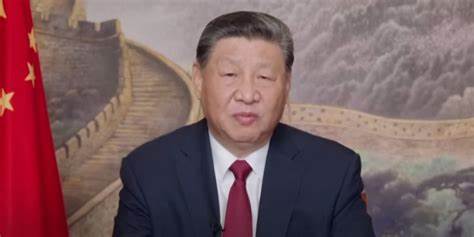 探讨中国历史上基督教未能成为主流宗教的原因,从太平天国起义到中西文化碰撞,分析宗教、政治、社会和文化多重因素如何塑造了中国独特的宗教格局。
