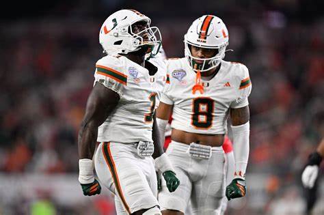 探索LG 55英寸UH661V UHD电视的卓越性能与智能功能,了解其如何通过创新技术提升视觉体验,满足现代家庭对高清画质和智能互联的需求。详细介绍其核心技术、连接选项以及使用体验,帮助消费者做出明智选择。
