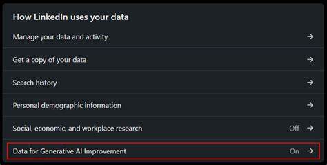 随着人工智能技术的不断发展,LinkedIn宣布将利用用户数据来训练内容创作AI模型。本文深入探讨了LinkedIn这一做法的背景、用户如何选择退出数据使用、潜在风险及对职场用户的影响,为您提供全面的参考和指导。
