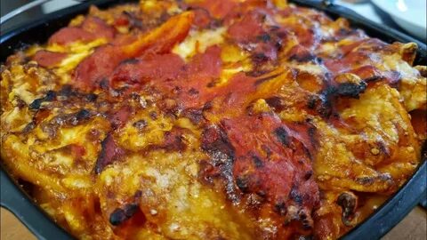 深入探讨烤箱烹饪的多种方法,介绍适合不同需求的嵌入式烤箱选择建议以及专业烘焙过程中必备的实用工具,帮助厨艺爱好者提升烹饪水准,打造健康美味菜肴。
