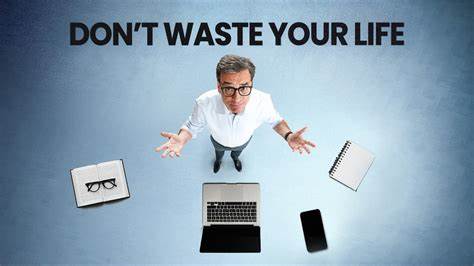 用简明可行的方法,把过去三十年关于高效、专注与习惯的研究转化为日常可执行的策略。涵盖时间管理、能量管理、专注技巧和长期习惯建设,帮助你用少量改变获得长期成果。
