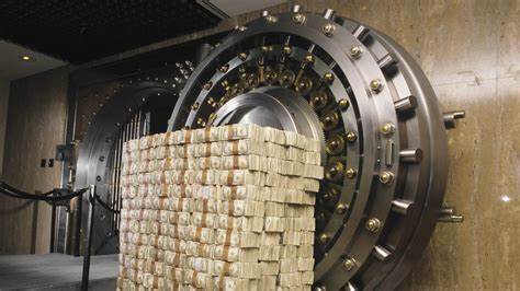 解析 Upexi 将大量持仓押注 Solana 的战略逻辑、财务影响与潜在风险,评估数字资产国库(DAT)在公司估值和股东价值方面的利弊,并提供投资者与公司治理层应关注的关键衡量指标与应对策略。
