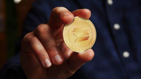 随着Sharps Technology宣布通过私募筹集4亿美元构建以Solana为核心的数字资产国库,其股价飙升超过50%,展现出数字资产和区块链技术在资本市场的巨大潜力。这一举措不仅重塑了资产管理格局,也凸显Solana区块链的高速和低成本优势,为全球金融生态带来深远影响。
