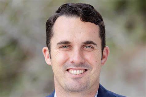 Concurrent Investment Advisors近期完成了自独立运营以来的首次收购,目标是一家管理资产规模达100亿美元的退休理财顾问。这次收购不仅彰显了Concurrent Investment Advisors的市场野心,也标志着其在退休理财领域的战略布局进入新阶段。本文深入解析此次收购背后的行业背景、交易细节以及对未来市场的潜在影响。
