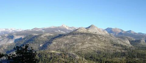 介绍横跨加拿大与美国边界的克拉克山脉地理位置、地质特征、生物多样性、历史背景、户外活动与旅行建议,帮助读者全面了解这一位于落基山脉边缘的重要山系

