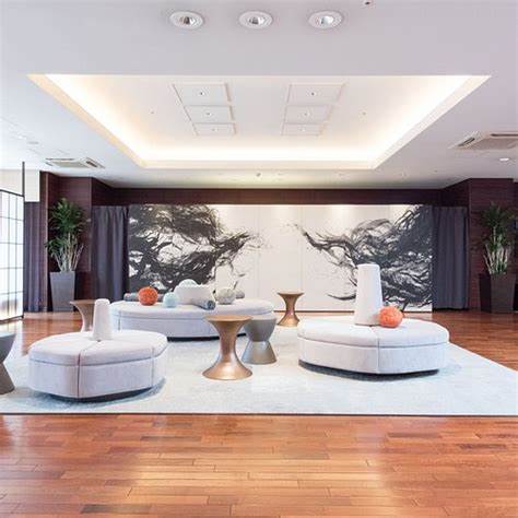 深入探讨2025年京都价格实惠且服务优质的经济型酒店选择,帮助游客在有限预算内享受舒适住宿体验,让您的京都之旅更加完美。本文将介绍多家受游客好评的酒店,涵盖价格、地理位置、设施与服务特色,全面解析如何以合理价格体验京都文化之美。
