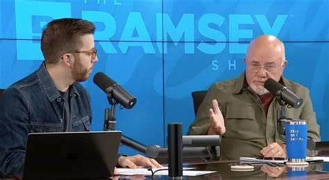 一位丹佛男子三个月内在加密赌场和线上博彩中用五张信用卡透支3.7万美元,引发关于利率、债务合并、信用风险和戒赌的深刻讨论。本文梳理可马上采取的应对步骤、与发卡行谈判的实用话术、长期还款与信用重建策略,以及预防复发和寻求专业帮助的路径,帮助陷入类似困境的人恢复财务控制与心理稳定。
