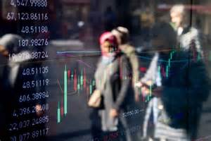 随着经济反弹乏力,全球股市反弹势头出现放缓迹象。投资者需警惕潜在风险,深入了解市场变化和未来走势,以优化资产配置策略。本文从多个角度剖析当前股市表现及其背后的经济因素,助力读者深化对市场的认知。
