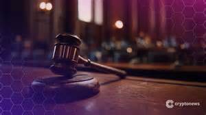 随着加密货币监管的不断推进,美国国会内围绕中央银行数字货币的争议日益激烈。共和党悄然将禁止联邦储备银行发行CBDC的议案合并进一项涵盖加密市场的重要法案,此举不仅反映出两党在数字货币监管上的分歧,也预示着未来数字资产政策的复杂走向。本文深入解析这一最新动态及其对加密行业和数字金融未来的潜在影响。
