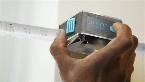 随着人工智能技术的飞速发展,传统测量工具迎来前所未有的智能升级。AI赋能的卷尺不仅提升了测量的精准度和便捷性,更重塑了装修、建筑以及设计行业的工作流程,推动行业迈向高效智能化时代。探索AI卷尺的创新应用与未来潜力,揭开智能测距的无限可能。
