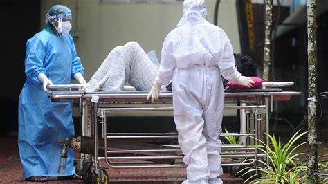 印度近期爆发尼帕病毒疫情,当局正在采取紧急措施防止病毒进一步扩散。本文详细分析疫情现状、防控措施及公众应对建议,帮助读者了解这一致命病毒的最新动态和防护知识。
