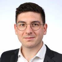 解析Jean-Baptiste Alberge在LinkedIn上的职业形象,探讨作为年轻组长如何通过个人品牌、内容策略和人脉运营实现职业突破,并提供可落地的职业发展与领导力建议
