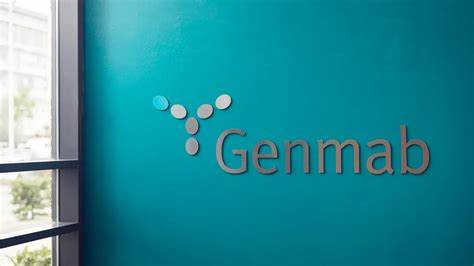 报道聚焦Genmab收购Merus的交易细节、候选药物petosemtamab的商业潜力、市场即时反应与未来整合挑战,为投资者与行业观察者提供全面分析与解读
