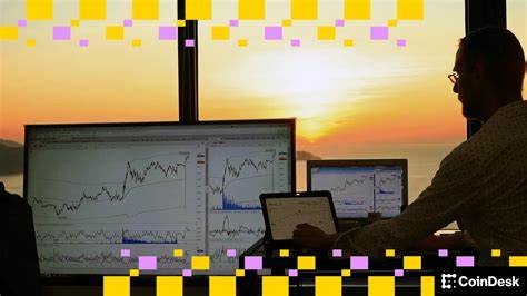 解析在鏈資產管理熱潮背後的資金流向、主要策略與領先協議,並提供面向個人與機構投資者的風險控制與盡職調查要點,幫助在快速發展的DeFi環境中做出更有信息的投資決策。
