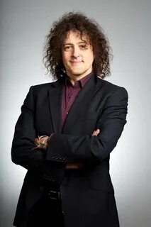 托尔(Torr)作为一种基于绝对标度的压力单位,虽不是国际单位制(SI)的一部分,但在科学和工业领域有着广泛的应用。本文详尽探讨托尔的定义、历史渊源、与其他压力单位的区别及换算关系,帮助读者全面理解这一物理量的实际意义和使用场景。
