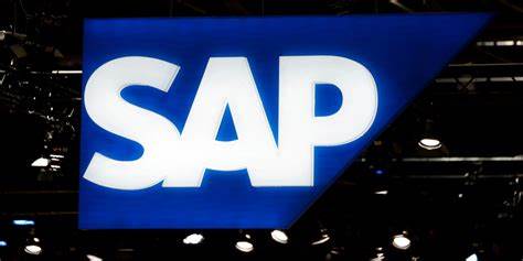 欧盟对SAP商业管理软件进行反垄断调查,揭示出软件市场竞争与创新的关键挑战,分析此次调查对行业未来发展的深远影响。
