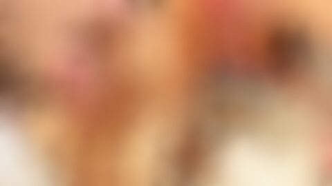 本文探讨了成人视频网站的发展背景、内容类型及其在数字时代的影响,同时分析了技术与文化因素如何共同塑造这一行业的现状和未来。文章旨在为读者提供全面、客观的视角,帮助理解成人内容产业的多样性及其在网络生态中的位置。
