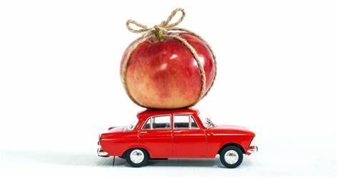 探索苹果公司如何通过其产品迭代和市场策略,逐步转变为一家具备汽车制造商特质的科技企业,揭示智能手机与汽车行业的深层相似性及未来发展趋势。
