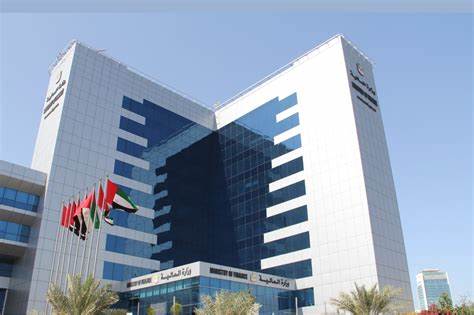 阿联酋财政部因其在推动本地供应商发展及革新采购流程方面的卓越表现,荣获"最佳行业推动者"奖。这一奖项不仅彰显了财政部在提升本地经济竞争力方面的积极贡献,也揭示了其在改革公共采购体系中所发挥的关键作用。
