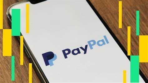 PayPal近日宣布将在其点对点支付服务中新增加密货币转账功能,允许美国用户直接在PayPal、Venmo及其他兼容钱包之间转移比特币、以太坊及其稳定币PYUSD。此举不仅推动数字货币支付的普及,还免除亲友之间加密货币转账的税务报告,标志着加密货币在主流支付领域的进一步融合。
