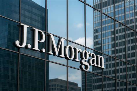 J.P. Morgan对Packaging Corporation of America的升级不仅影响个股,更揭示了瓦楞纸箱与容器纸板行业在并购整合、可持续转型和电子商务推动下的结构性机遇与投资逻辑
