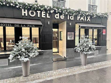 深入探讨巴黎埃菲尔铁塔和平酒店2025年的房价趋势及121条客户评价,从住宿环境、服务质量、地理位置及性价比多个角度提供全面评估,助力旅客做出明智选择。
