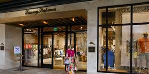 牛津工业公司通过积极应对全球贸易关税挑战,成功实现利润超出市场预期,展现出强劲的财务表现和未来增长潜力。文章深入分析其关税缓解措施及市场影响,为企业应对贸易风险提供宝贵借鉴。
