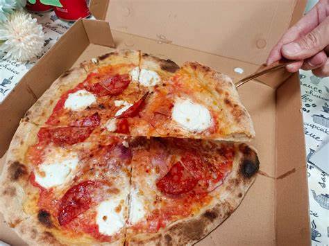 探索台北六大特色披薩店,從創意料理到經典窯烤,滿足不同口味需求,帶你享受道地與創新的激情披薩文化。
