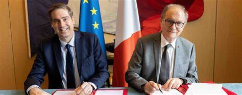 深入解析法国外交部对于日本旅行的最新安全提醒和实用建议,涵盖自然灾害预警、紧急联系方式、领事服务以及旅行安全策略,助力旅客做好全面准备,确保旅途顺利安全。
