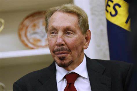 详细解析甲骨文公司多年股票回购背后的财富增长秘密,探索拉里·埃里森如何通过持续回购提升其巨额个人财富,成为全球最富有的人之一。揭示股票回购对企业价值和股东财富的重要影响。
