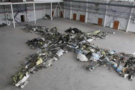 深入揭示加兹普罗姆航空9608航班坠毁事件的背景、原因及其对航空安全领域的影响,探讨事故背后的技术和管理问题,为读者提供系统而详尽的分析和反思。
