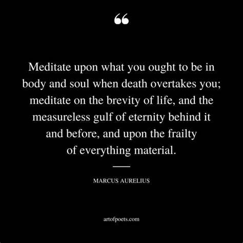 探讨简洁不仅是一种表达方式,更是一种需要严谨自律的思维与生活原则。理解如何在写作、编码和生活中以少胜多,实现更深层次的清晰与高效。
