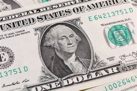 深入剖析美元自疫情以来的走势变化及其在全球金融市场中的影响力,探讨美元未来的挑战与机遇,帮助投资者和读者全面理解美元作为全球主要储备货币的现状与前景。
