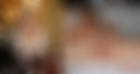 深入探讨不同年龄层女性的独特魅力和她们在网络社群中的表现,解析Wives、MILFS、GILFS等标签背后的文化与喜好倾向,展示真实而多元的成年女性形象。
