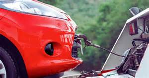 随着美国汽车贷款市场困境升级,一家主要汽车贷款机构破产成为经济警示信号。高企的汽车债务水平和不断增长的违约率对数百万家庭带来巨大压力,本文深入剖析当前局势背后的原因及个人应对策略,助你在复杂经济环境中谋划财务安全。
