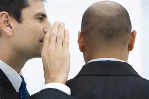 随着加密货币市场的火爆,小型企业通过囤积数字资产实现股价显著上涨。然而,市场中出现的异常交易模式也引发了对潜在内幕交易的担忧,本文深入探讨这一现象的原因与影响。
