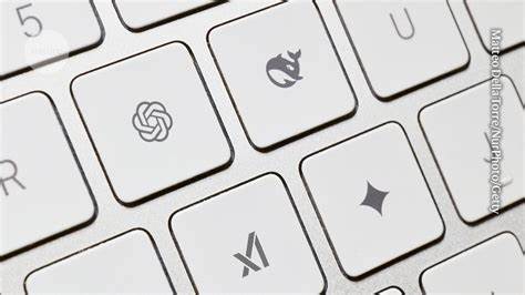 同行评审对于大型语言模型(LLMs)的验证和完善发挥着关键作用,有助于提高模型的透明度、公信力和安全性,推动人工智能行业的健康发展。
