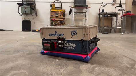 介绍一种将手提箱改造成气垫装置的创新项目,从工作原理、设计要点、优劣比较到实用建议与法规、安全注意,帮助读者了解把行李变成"悬浮"设备的可行性与限制
