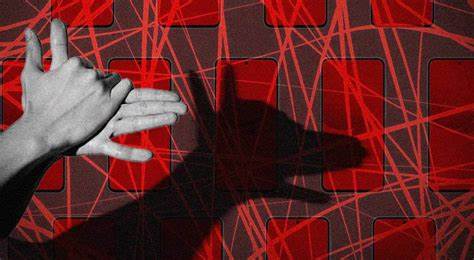 一场新型僵尸网络的出现引发了全球网络安全界的高度关注,其规模之大足以对多个国家的互联网通信造成严重影响。本篇内容深入探讨该僵尸网络的形成背景、技术特点及其潜在风险,帮助读者了解当前网络威胁状况和防护策略。
