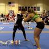 吉尔伯特·伯恩斯在UFC BJJ 9赛事中展现精湛绞技:后赤绞快速制胜,贝拉·米尔以臂固技终结尼切尔·约翰逊
