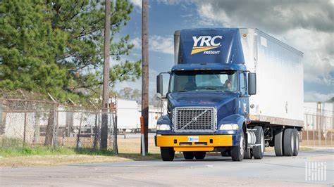 本文深入剖析黄牌公司因养老金撤资责任上诉失败背后的法律判决,探讨多雇主养老计划(MEPPs)相关责任分配及其对企业和员工的影响。通过解读联邦法院的最新裁决,阐明养老金救助政策如何在保障劳工权益与企业债务之间寻求平衡。
