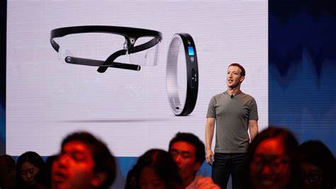 Meta联手Ray-Ban推出首款搭载显示屏的智能眼镜,以极简设计理念与创新神经腕带技术,打造科技与时尚的完美结合,引领智能穿戴设备新时代。本文深入解析Meta Ray-Ban显示屏眼镜的设计哲学、定价策略及神经腕带的突破意义,探讨其对智能眼镜领域的深远影响。
