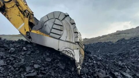 澳大利亚矿业巨头BMA宣布因昆士兰版税政策调整将裁员750人,这一举措对当地劳动力市场和矿业发展产生深远影响,揭示了矿业公司应对政策变化的策略与未来方向。
