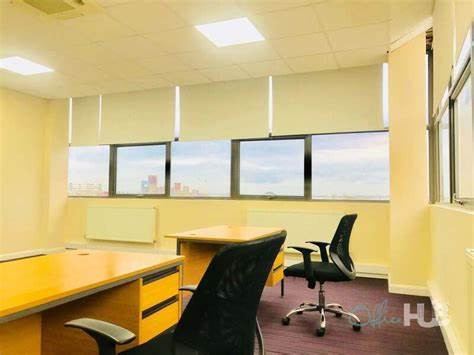 介绍位于Abbey Road, Park Royal的三人私人办公室,涵盖位置优势、设施配置、租赁灵活性与成本评估,帮助创业团队与小型企业在伦敦选择合适办公空间
