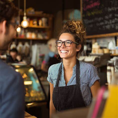 随着2025年新税法的实施,更多行业的从业人员将享受到小费免税的优惠政策。本文深入解析最新公布的免税小费职业名单,揭示了不为人知但备受影响的职业类型,帮助您了解未来税务变化带来的机遇与挑战。
