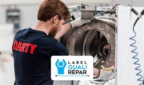 遇到社区建议无法解决的家电故障时,应当如何判断下一步、准备证据、选择上门维修或门店处理、利用保修与优惠、以及自行维修和订购配件的注意事项,帮助你高效、安全地恢复设备运转并降低修理成本。
